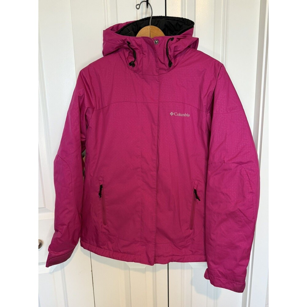 COLUMBIA Medium  pink OMNI-TECH WATERPROOF HOODED insulated jacket